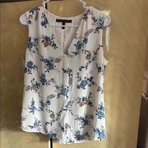 Floral Sleeveless Top - White and Blue